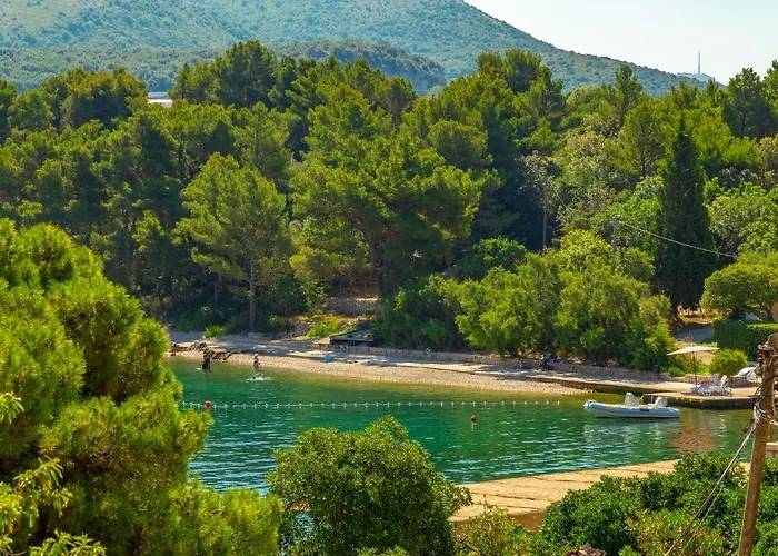 Pomalo * Zaton (Dubrovnik-Neretva)